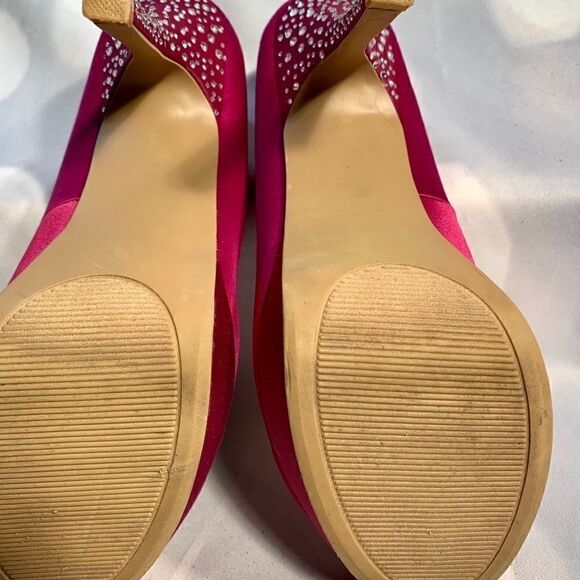 MAGENTA PUMPS with RHINESTONES SIZE 8.5 - Picture 7 of 7